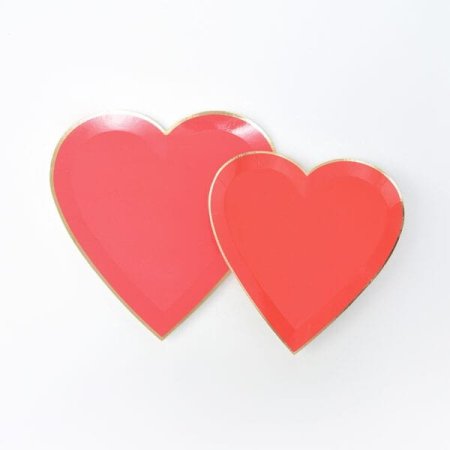 طقم الحب بشكل قلب أحمر